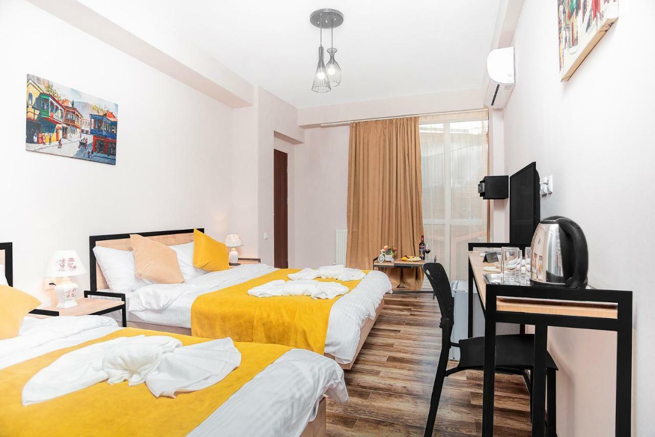 Diuma Hotel Tbilisi Exterior photo